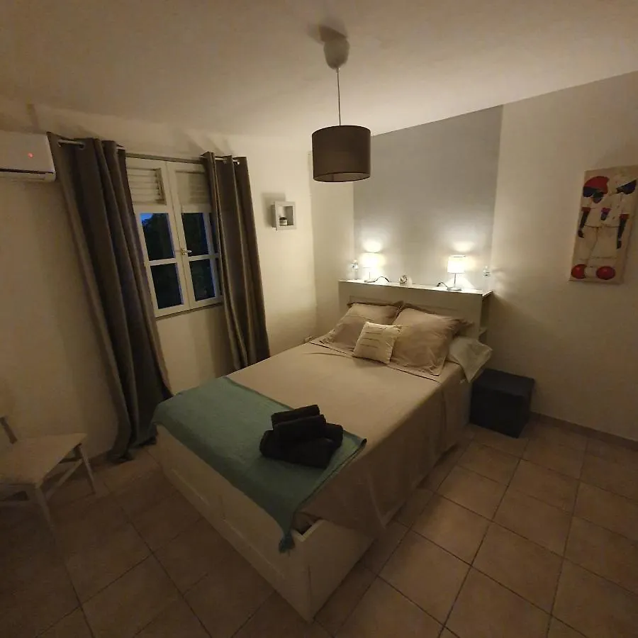 Charmant Haut De Villa Avec Piscine Partagee Le Vauclin